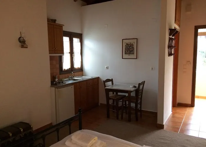 Alexandraki Rooms
